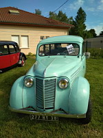 Renault Juvaquatre Dauphinoise (1957-60)(Champagnier, 2018-06)(3)